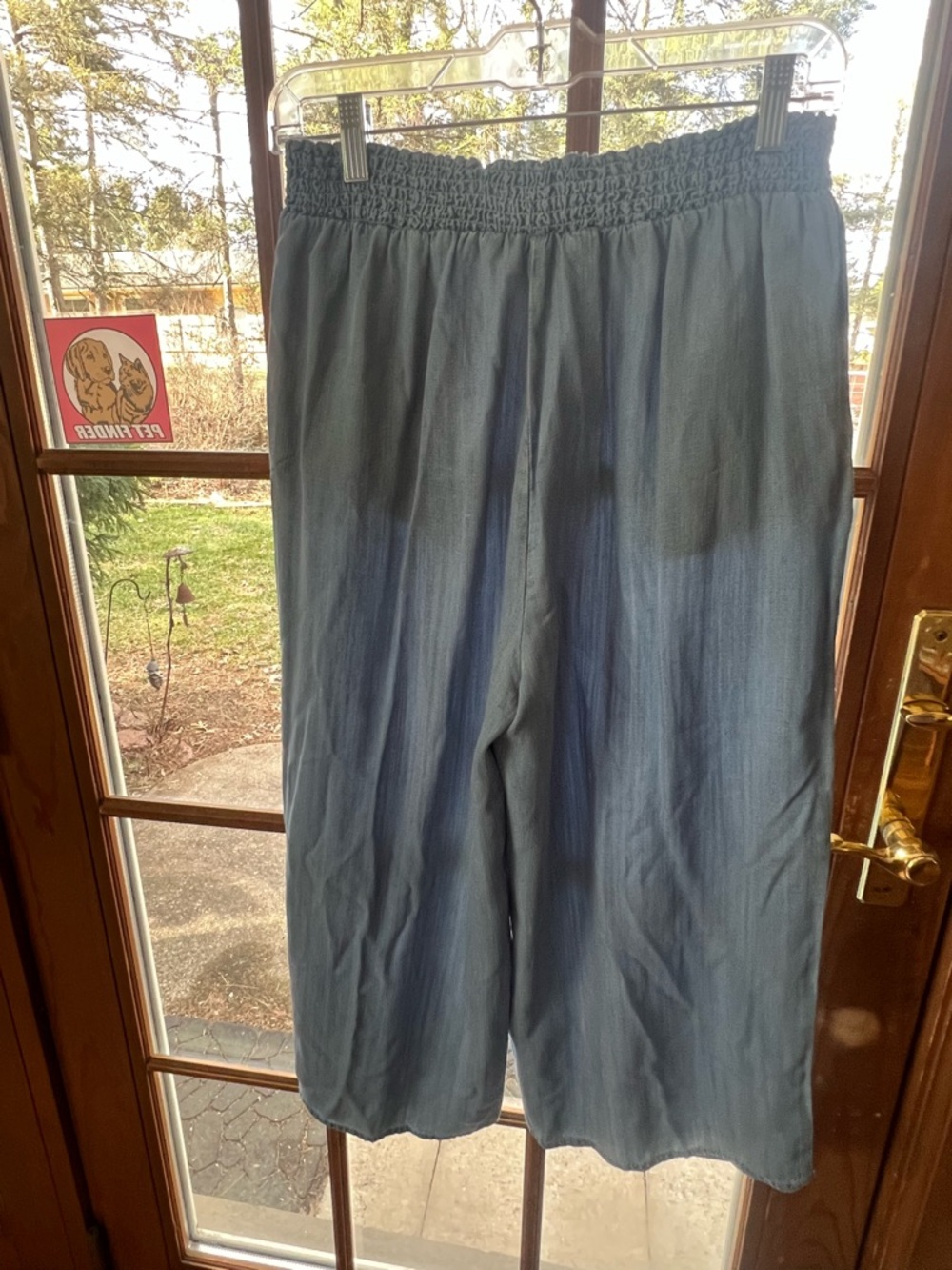 Velvet Heart Light Blue Smocked-Waist Wide Leg Crop Pants - size large